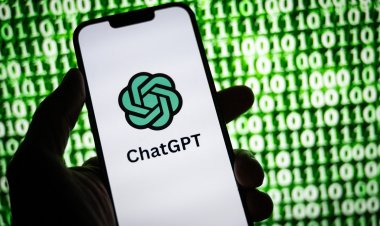 أميركيون يستخدمون ChatGPT لمراجعة إقراراتهم الضريبية.. وخبراء يحذرون