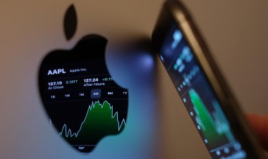 شركة Apple تطور أداة للذكاء الاصطناعي..وتقيد استخدام موظفيها لـChatGPT