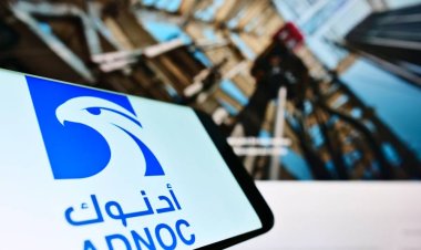 اتفاقية تعاون بين أدنوك وإي آند لبناء أكبر شبكة 5G في قطاع الطاقة