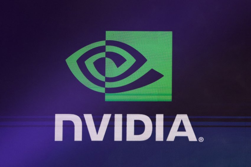 واشنطن تجري محادثات مع Nvidia حول مبيعات شرائح الذكاء الاصطناعي للصين