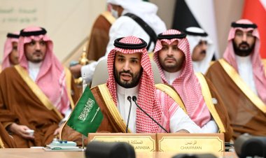 بعد زيارة رئيس الأركان السعودي إلى إيران.. اتصال بين محمد بن سلمان وبزشيكان