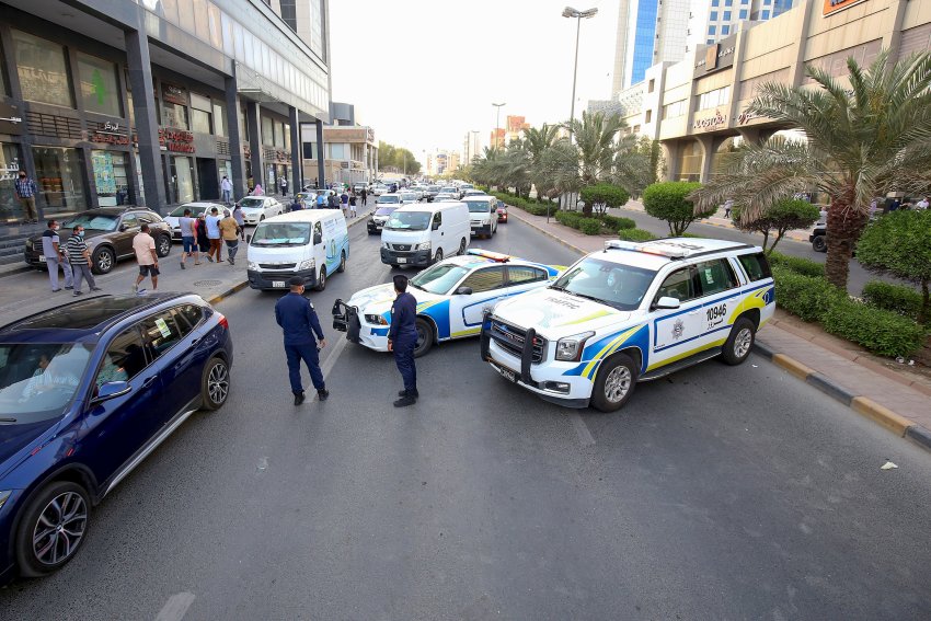 ضلعت فيها طليقته وضابط وعسكريان.. داخلية الكويت تُعلن كشف جريمة "تلفيق" تهمة حيازة مخدرات لمقيم