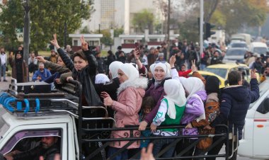 سقط نظام بشار الأسد.. فما الذي ينتظر سوريا بعد ذلك؟