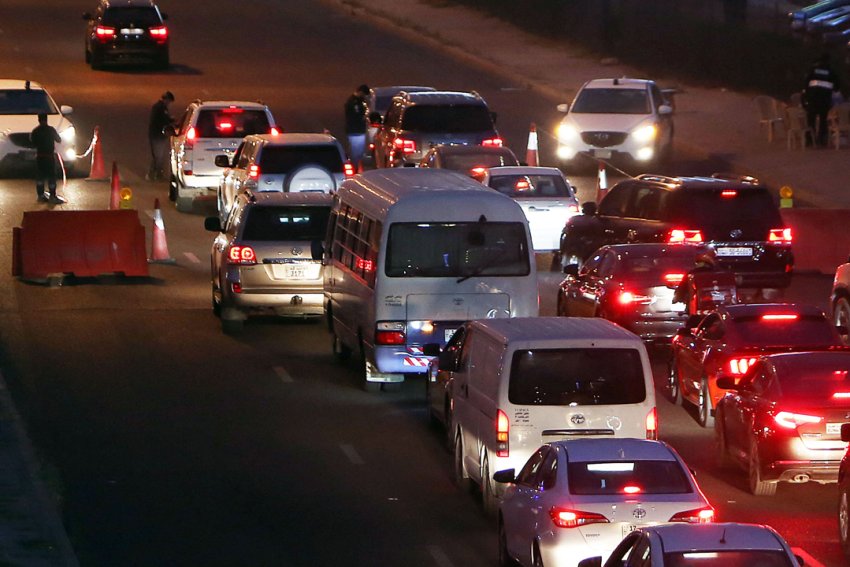 حجز مركبات وأشخاص منهم حدثين يقودان تحت السن القانونية بحملة مفاجئة للداخلية في الكويت