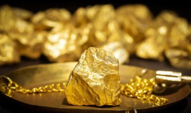 الذهب يسجل ارتفاعاً طفيفاً بعد أسبوع متقلب بالأسعار