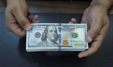 الدولار بالعراق: 143750 ديناراً للورقة