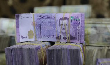 الليرة السورية تحلق أمام الدولار الأمريكي