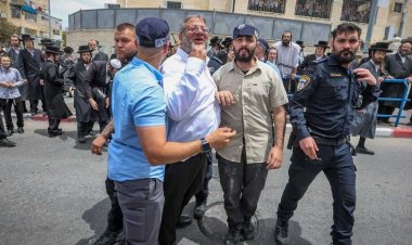 فيديو.. إسرائيليون متطرفون يهاجمون بن غفير ويضربون زوجته