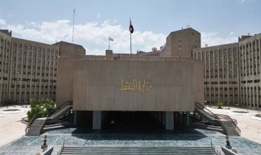 قيمتها عشرات مليارات الدولارات.. وزارة النفط تؤكد بطلان عقود كردستان الخاصة باتفاقيات الطاقة الجديدة