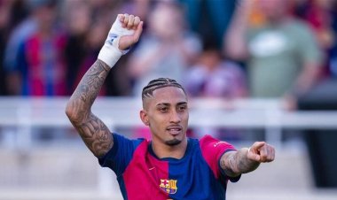 رافينيا يعلق على انباء تعاقد برشلونة مع لويس دياز