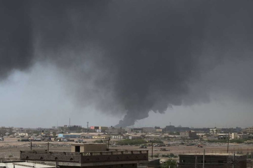 السودان.. هجوم مكثف للمسيرات في 5 مدن