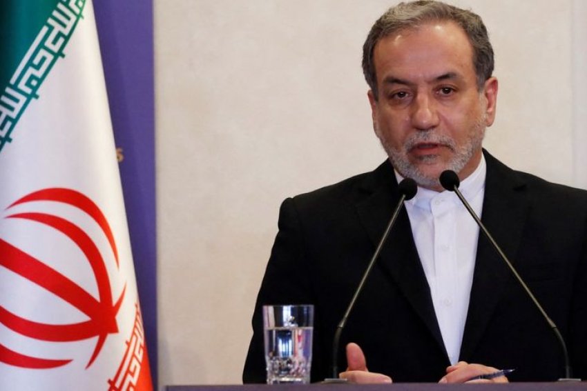 إيران تشدد على التزامها بإبرام "اتفاق نووي عادل" مع واشنطن: نتوقع رفع العقوبات