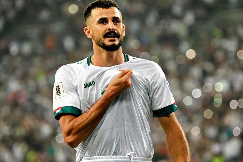لاعبنا العراقي أيمن حسين بالمرتبة الرابعة لهدافي قارة آسيا
