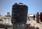 الجوع يدفع أبناء غزة للزحف تحت القصف للبحث عن الطعام.. الأونروا تكشف