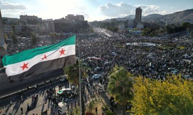 المقاتلون الأجانب.. عقبة على طريق بناء سوريا الجديدة