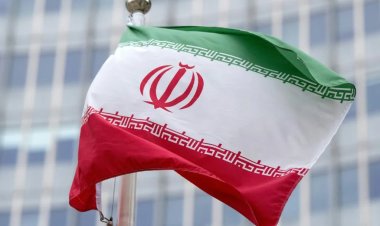 إيران تحدد شرطا لوقف الهجمات على إسرائيل
