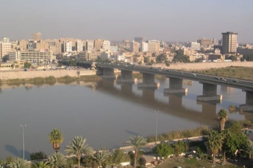 لا تهديد للمنطقة الخضراء.. الأمن يعالج صاروخاً تحت جسر الجمهورية
