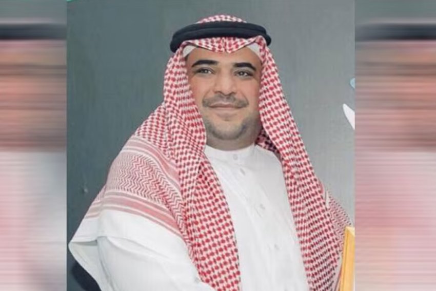 مدير مكتب محمد بن سلمان يعلق على وفاة والد سعود القحطاني "شيخ قبيلة الوهابة"