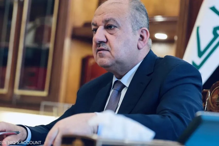 وزير الدفاع: بقاء قوات التحالف أمر مطلوب ولن نسمح باستهداف قواته