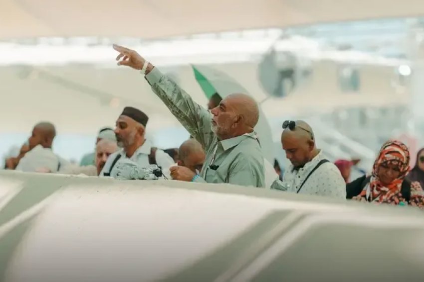 المتعجلون من الحجاج يبدأون رمي الجمرات ويتوجهون لطواف الوداع