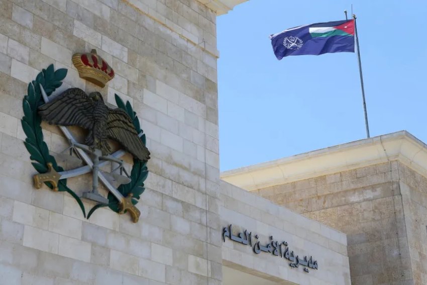 الأمن العام الأردني: أضرار مادية جراء سقوط مسيرات وأجسام مشبوهة منذ صباح اليوم