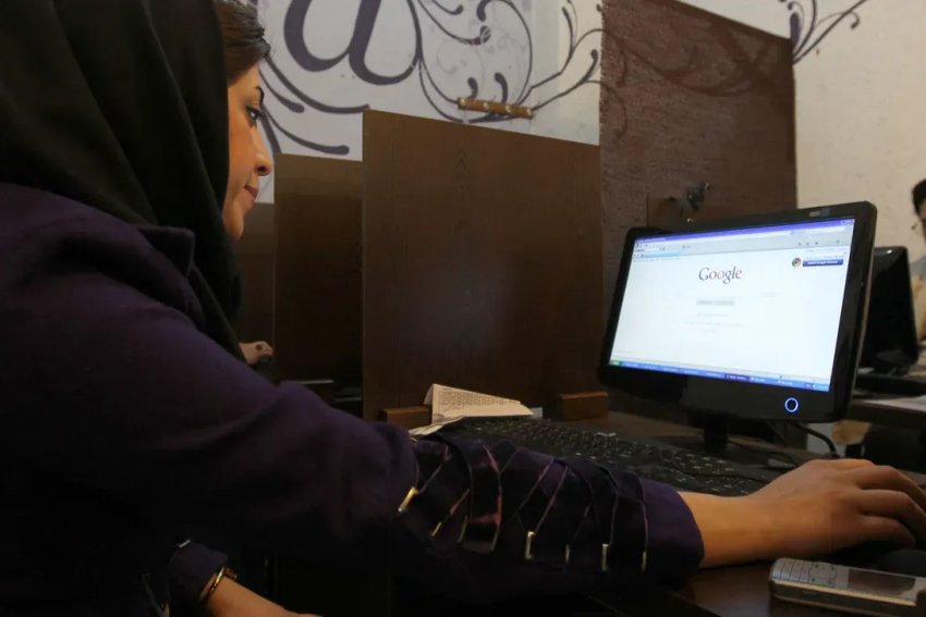 إيران: تصدينا للهجمات السيبرانية وسيتم وصل الإنترنت الدولي مساء اليوم