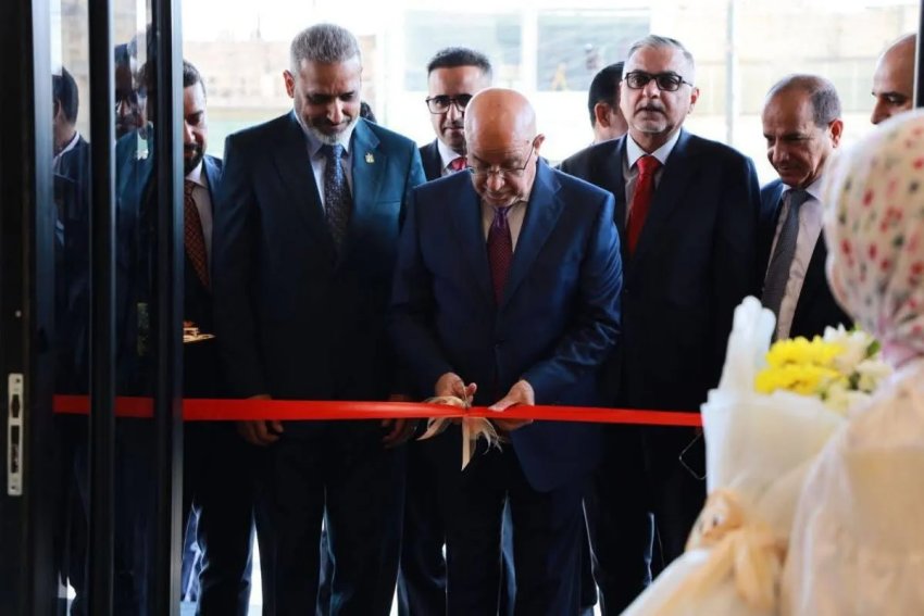 وزير الصحة يفتتح مركز مدينة الصدر لعلاج الأورام في بغداد
