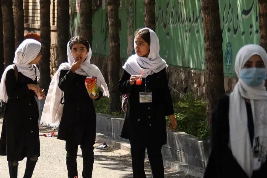 وزير التربية الإيراني: استشهاد 20 تلميذاً وعدد من المعلمين بالعدوان الإسرائيلي