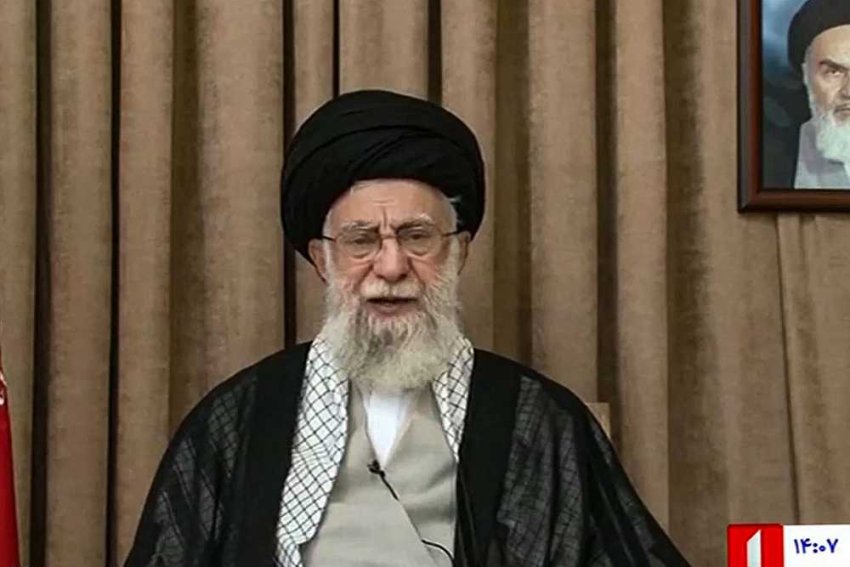 خامنئي: إيران وجهت صفعة على وجه أميركا