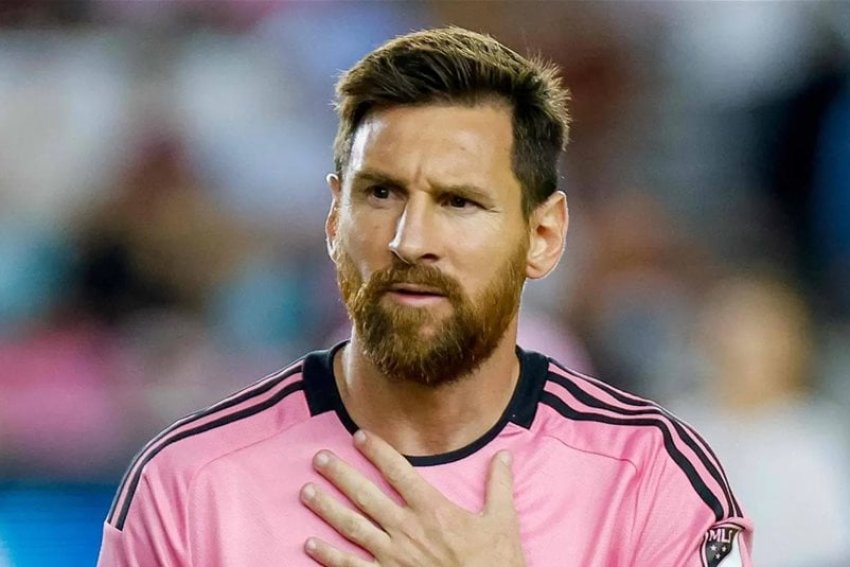 ميسي يحسم موقفه من انتخابات رئاسة برشلونة