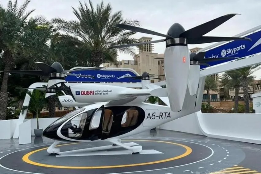 دبي تعلن نجاح أول رحلة تاكسي جوي