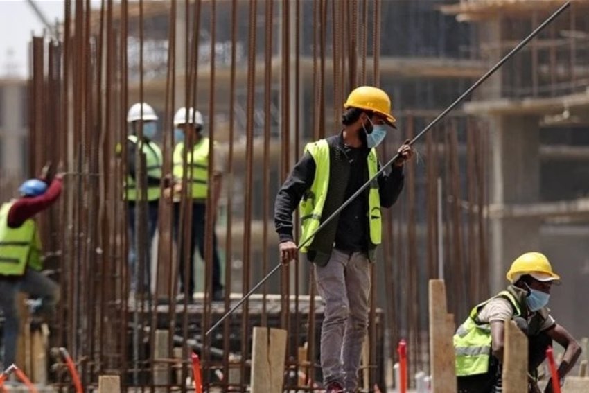 اتحاد نقابات العمال يسعى لإعادة صياغة العمل النقابي وحماية حقوق العمال