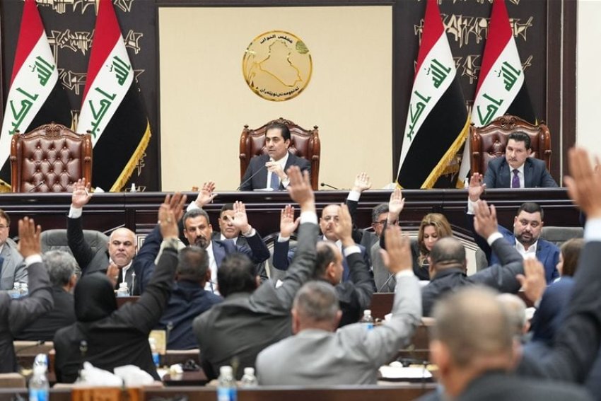 جمع تواقيع نيابية لإدراج مشروع قانون الحشد الشعبي على جدول أعمال البرلمان
