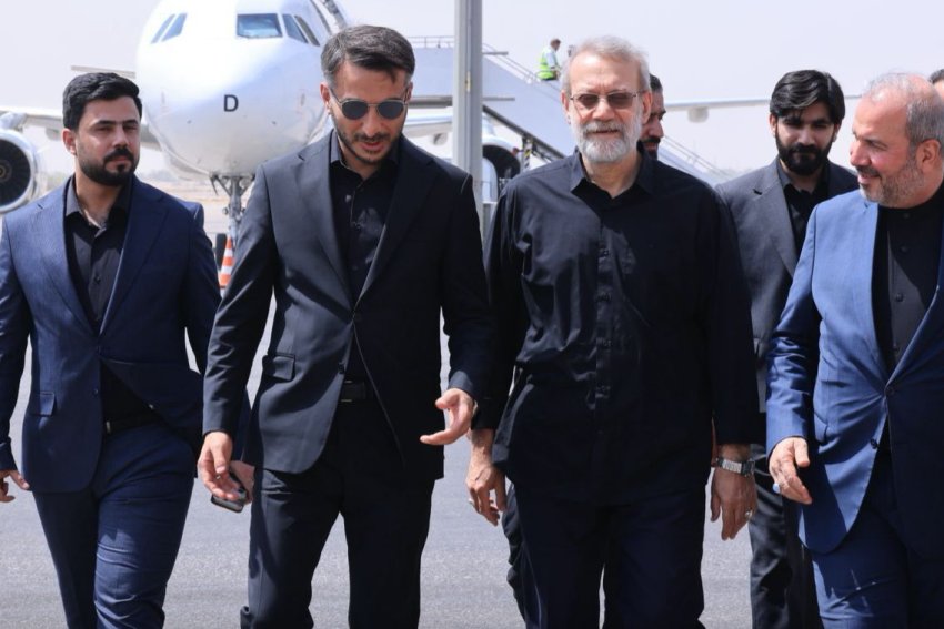 لاريجاني في النجف.. ثناء على الخدمات خلال الزيارات المليونية