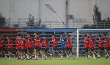 تحضيراً لمواجهة عُمان بتصفيات آسيا.. المنتخب الأولمبي يعاود تدريباته