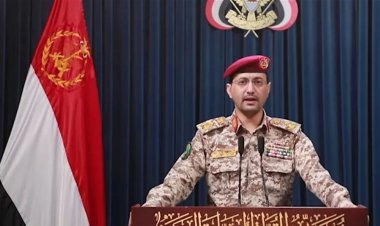 بصاروخ باليستي.. الحوثيون يعلنون استهداف مواقع حساسة في إسرائيل