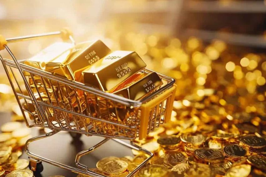 الذهب يحوم قرب أعلى مستوى على الإطلاق بدعم من رهانات خفض الفائدة