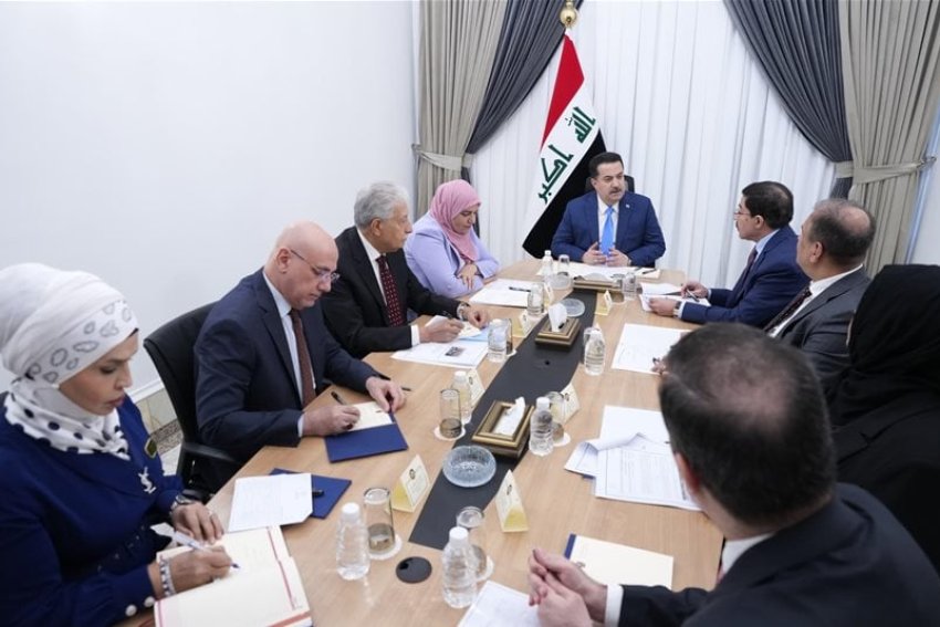 السوداني يترأس اجتماعاً بشأن تفعيل إجراءات تمويل مشاريع المبادرة الصناعية ويصدر توجيهات
