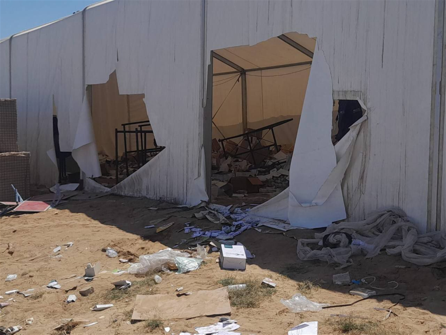 عملية سطو تفرغ مستشفى في غزة.. حتى إطارات سيارات الإسعاف