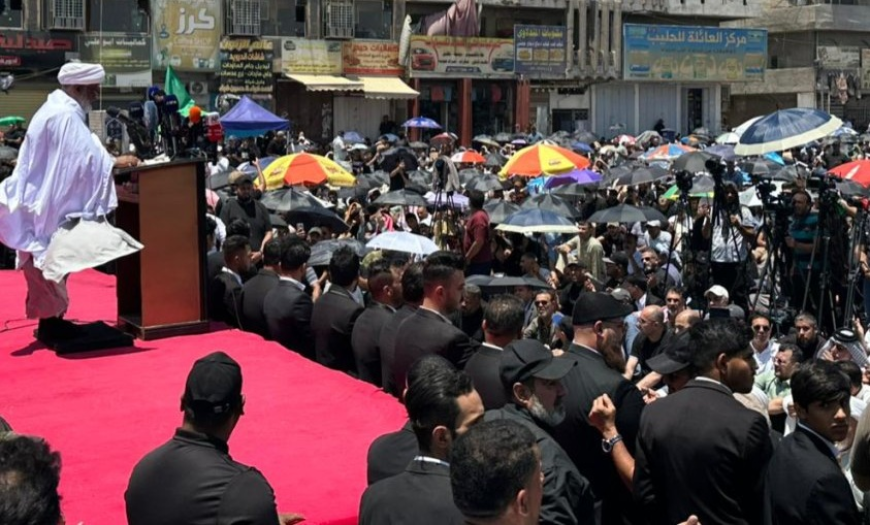 انصار التيار الصدري يتظاهرون احتجاجاً على القصف الإسرائيلي