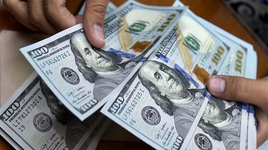 انخفاض طفيف بأسعار الدولار في بغداد واربيل