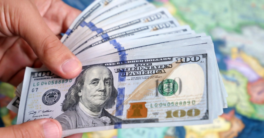ارتفاع طفيف بأسعار الدولار في بغداد وأربيل