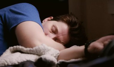 دراسة توضح كيف يتمرد الدماغ عند الحرمان من النوم؟