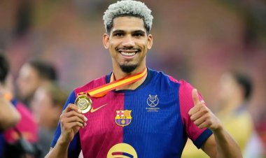 يلعب في كل المراكز.. برشلونة يكشف عن سلاحه السري في حراسة المرمى بعد رحيل تير شتيغن
