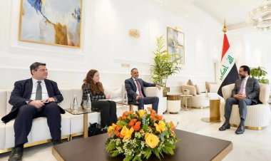 الحلبوسي يبحث مع السفير البريطاني تشكيل حكومة قادرة على تلبية متطلّبات الشعب العراقي