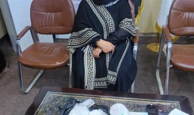 خبأتها في نعليها.. احباط تهريب الكرستال والمارجوانا بحوزة مسافرة عراقية