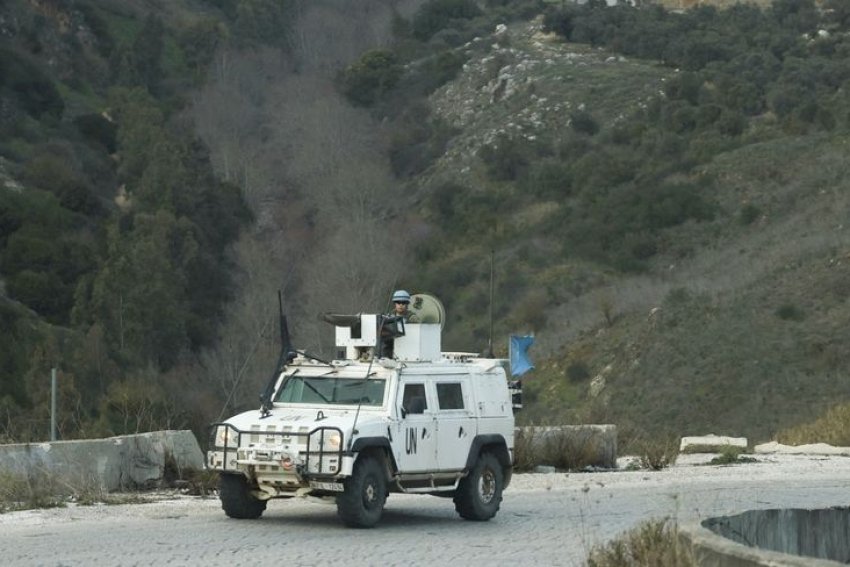 اليونيفيل: مسيرة إسرائيلية ألقت قنبلة قرب إحدى دورياتنا بجنوب لبنان ولا إصابات