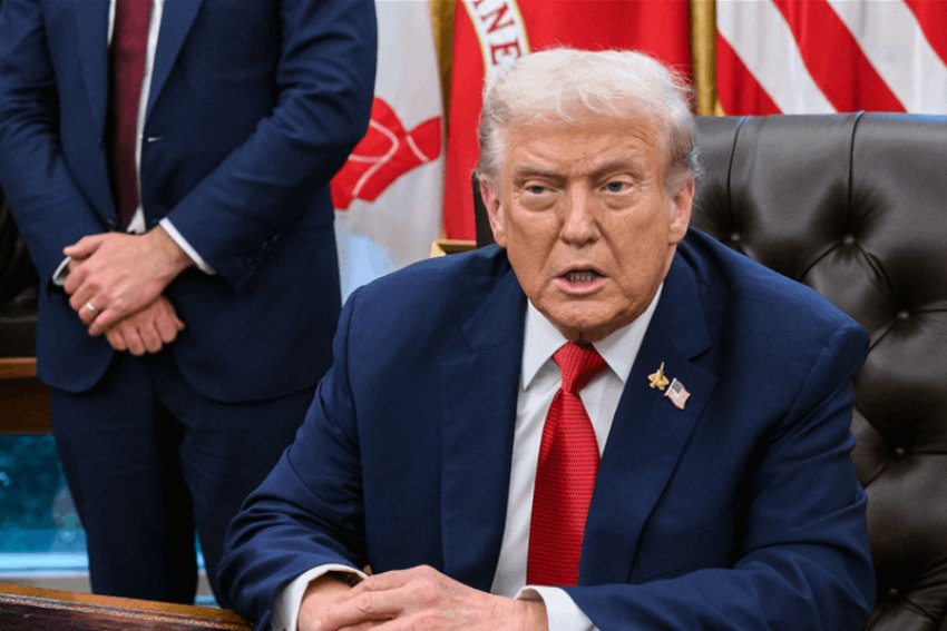 ترامب يعلن عن مفاوضات مع إيران حالياً