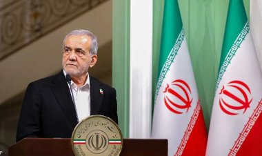 الرئيس الإيراني: المحادثات الإيرانية الأمريكية شكلت خطوة إلى الأمام