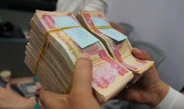مسؤول عراقي يكشف رقما صادما عن حجم الأموال المنهوبة